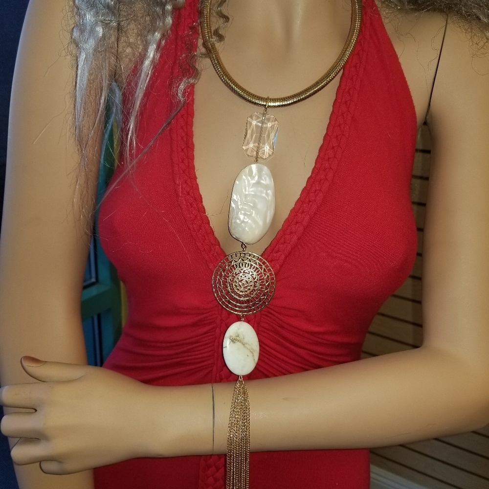 GEMSTONE STATEMENT NECKLACE